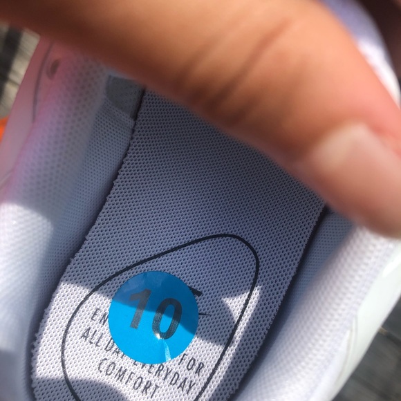 Nike Air Max Plus White - Picture 8 of 8